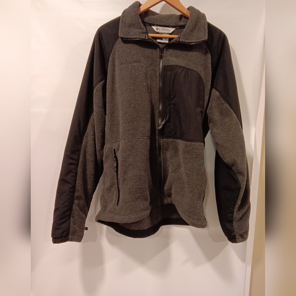 Columbia Charcoal and Black Fleece Jacket